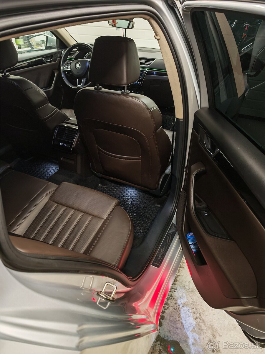 Škoda Superb combi 2.0tdi 4x4 - 13