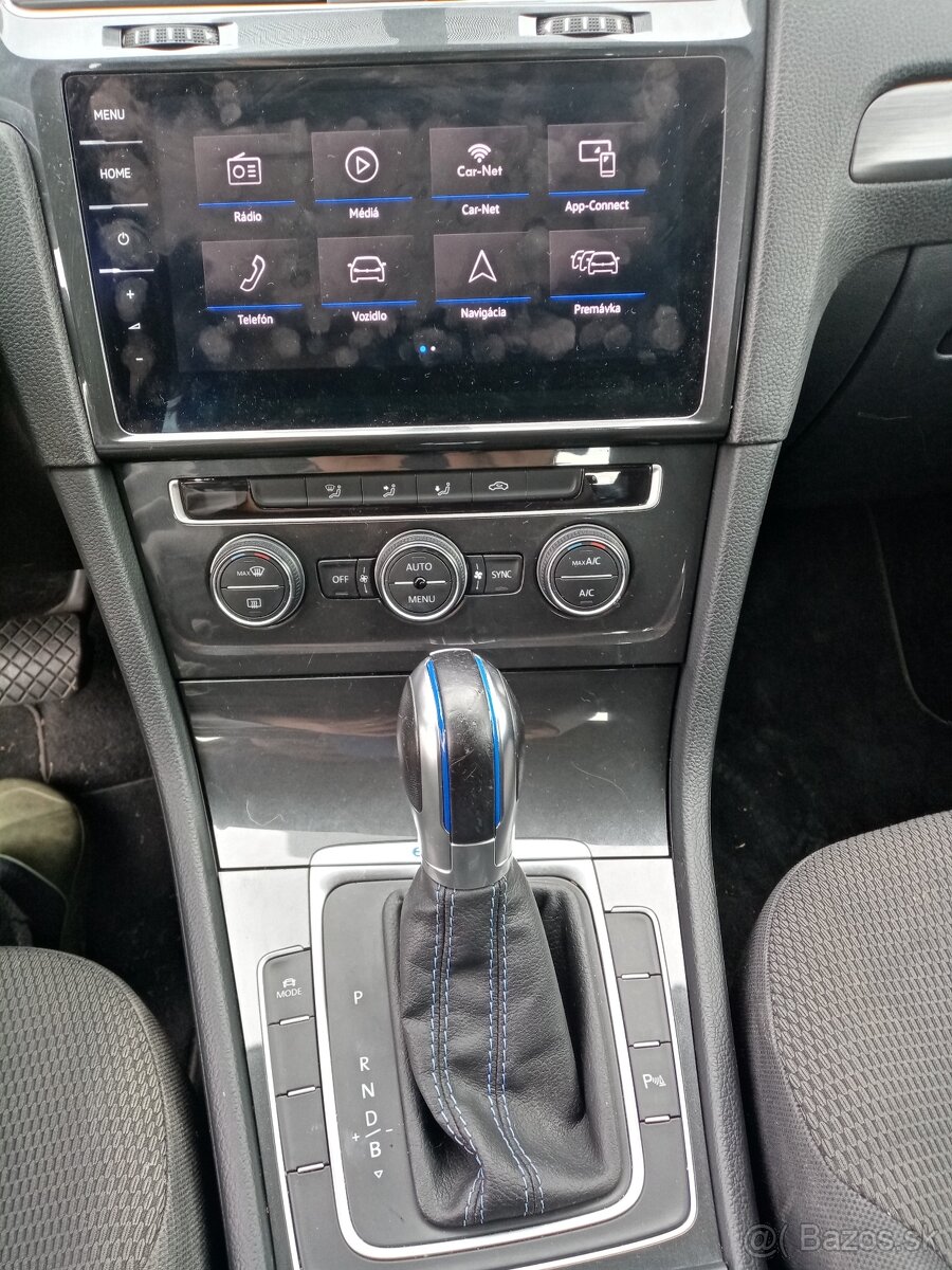 Volkswagen eGolf - 13