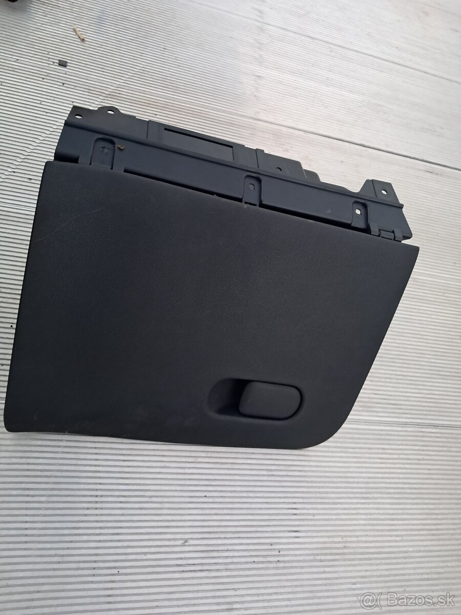 Predám diely citroen c3 picasso 1.4vti 70kw - 13