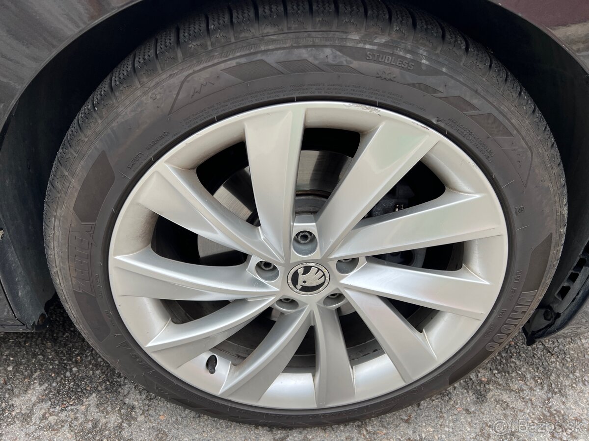 Superb 3 sedan 1.8TSI 132kW 180K - 13