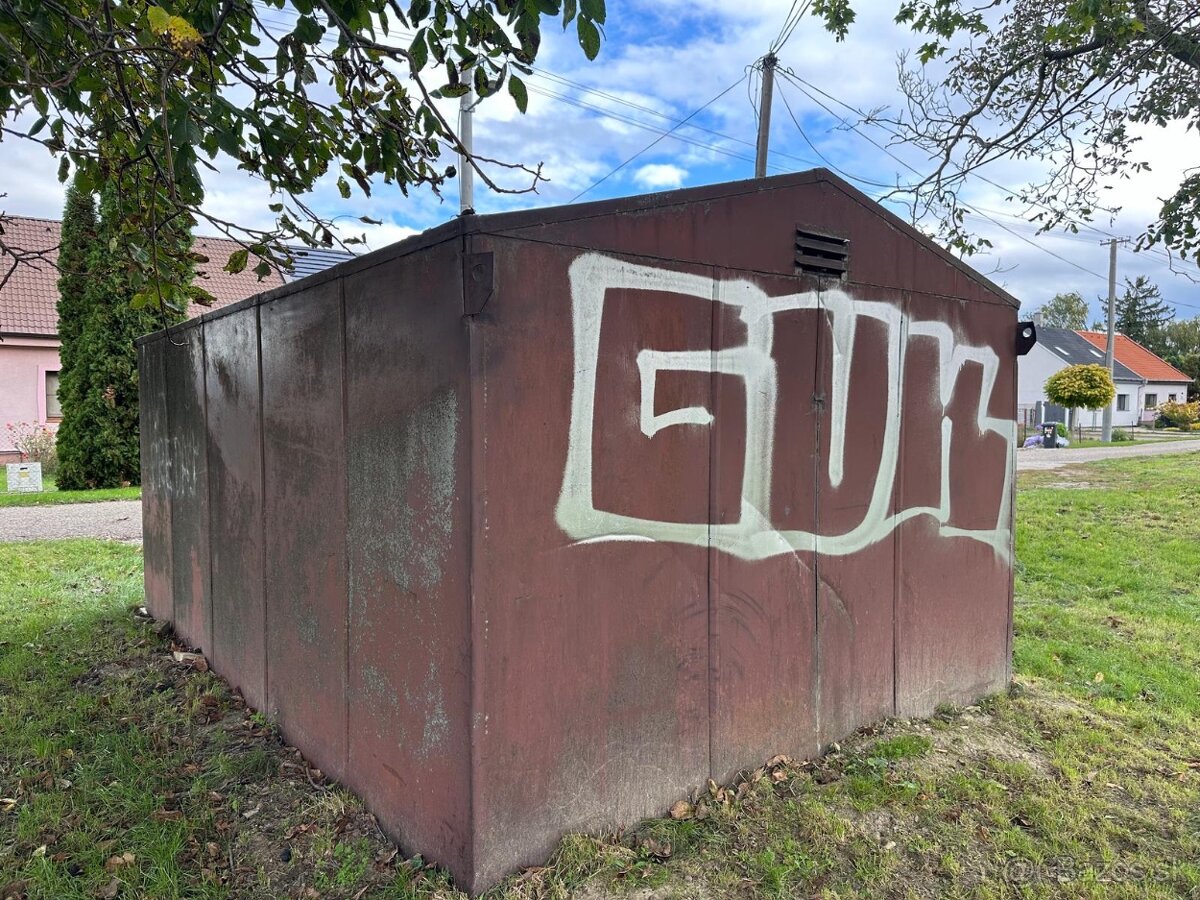 Plechová garáž - 13