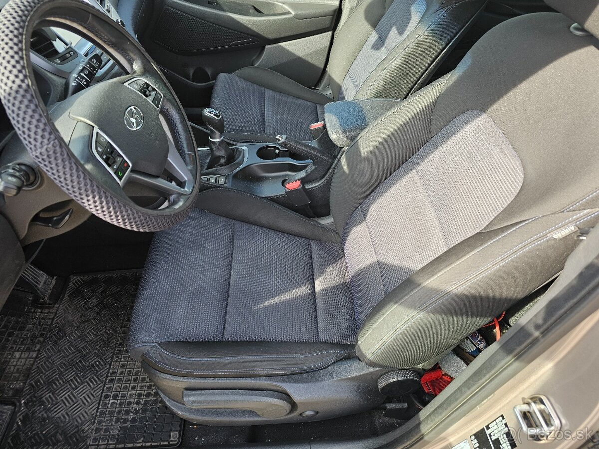 Hyundai Tucson - 13