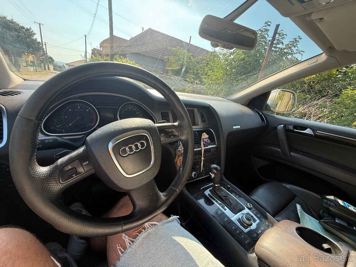 Audi Q7 3.0 TDI Quattro - 13