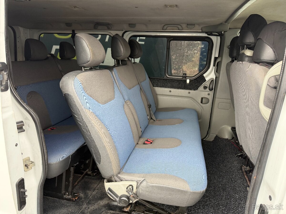 Renault Trafic 2.0 dCi 115 k L2P2 Passenger – 9 miest - 13