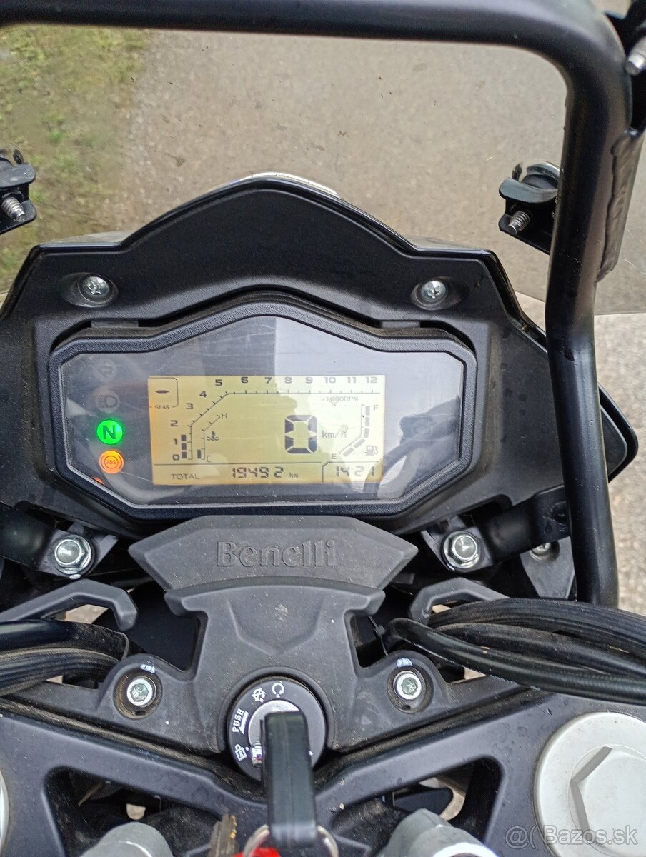Predám Benelli TRK 251 - 13
