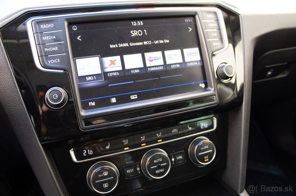 Volkswagen Passat Variant R-Line - 13