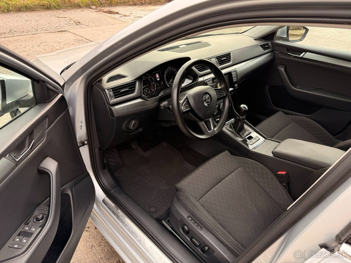 Škoda Superb 1,6 Ambient TDi 88 kW - 13
