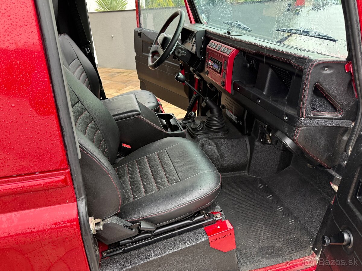 Land Rover DEFENDER 90 - 13