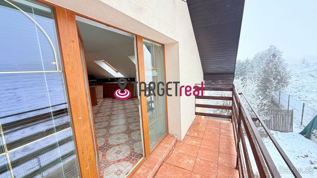 NA PREDAJ – Rodinný dom s veľkým pozemkom a dvomi bytovými j - 13