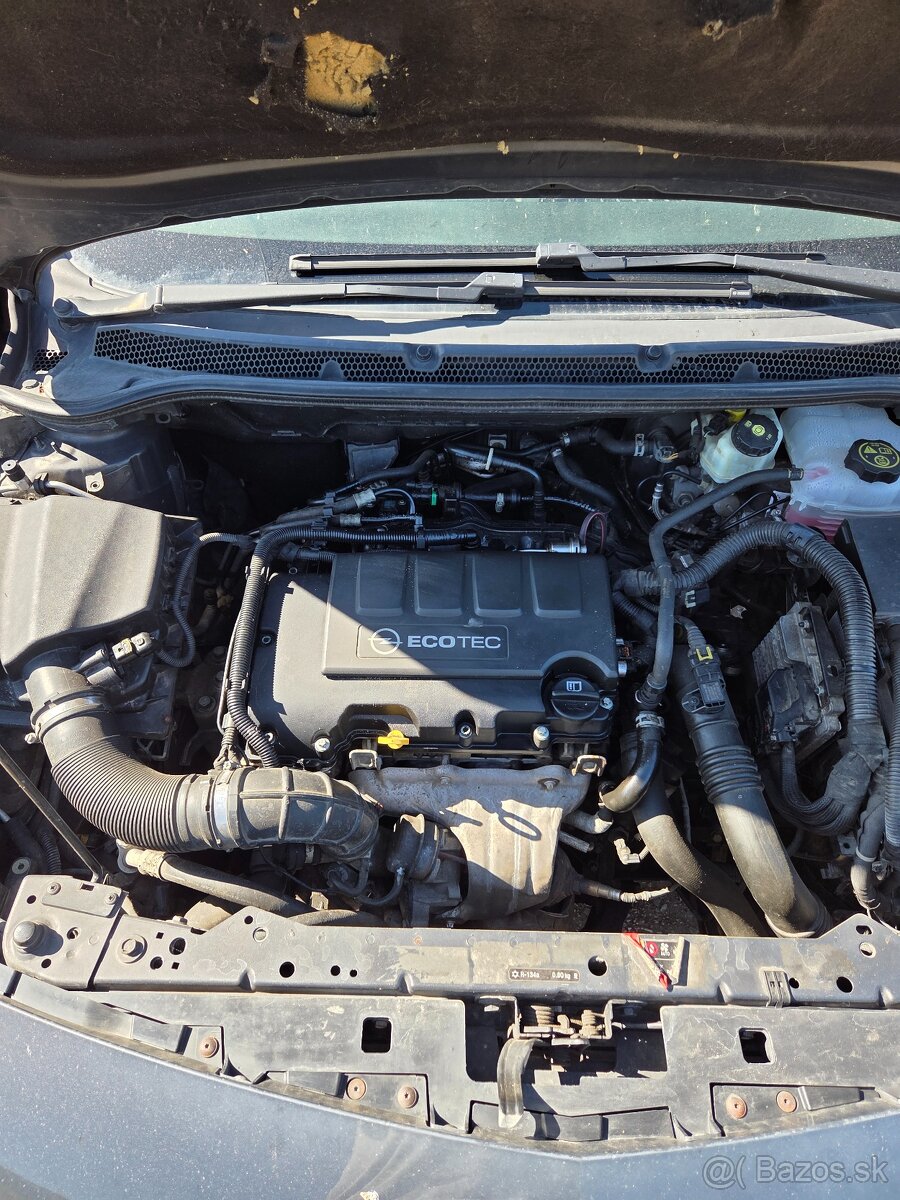 Opel Astra J 1.4 Turbo - 13