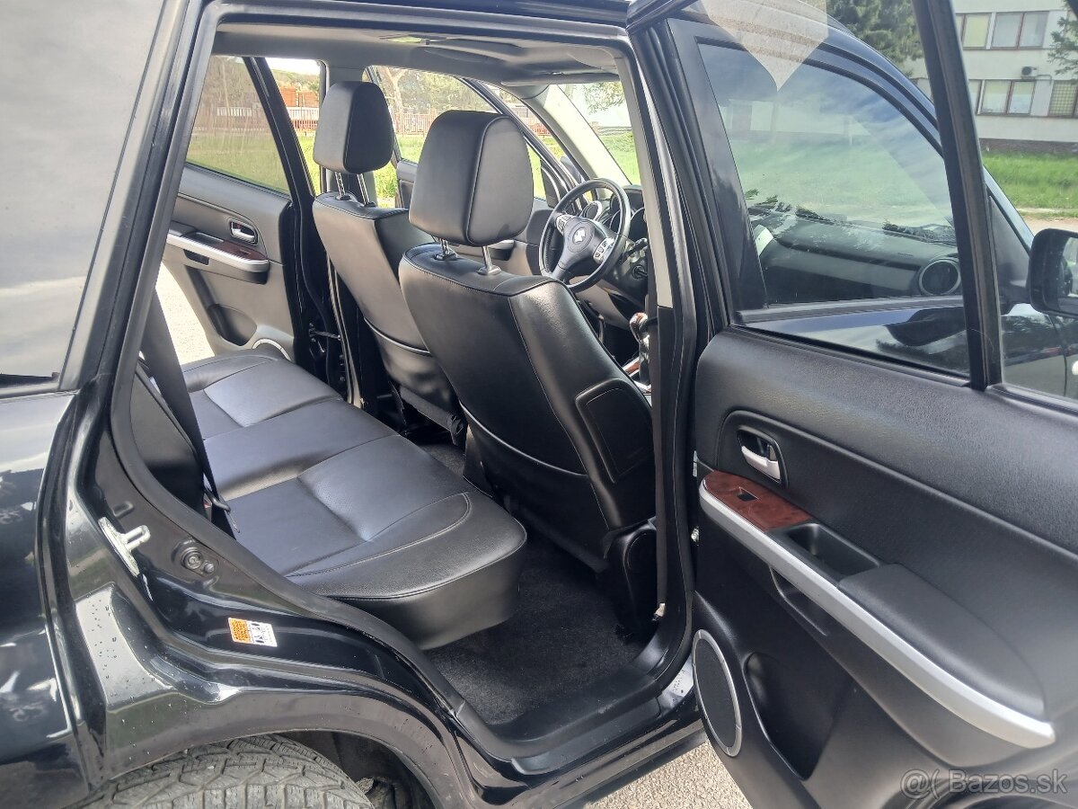 Suzuki Grand Vitars - 13