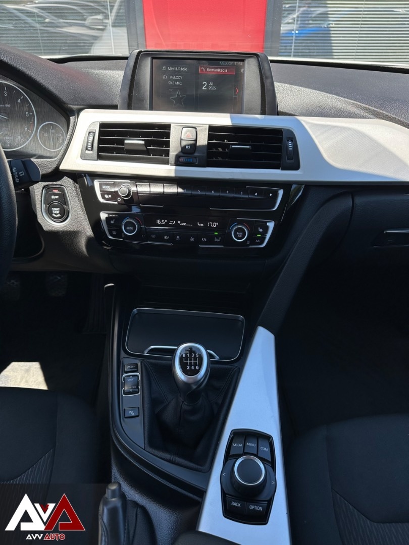 BMW Rad 3 Touring 318d, Pôvodný lak, 121 695km, SR - 13