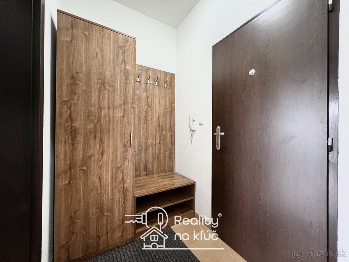 Na predaj zariadený 2-izbový apartmánový byt s balkónom - 13