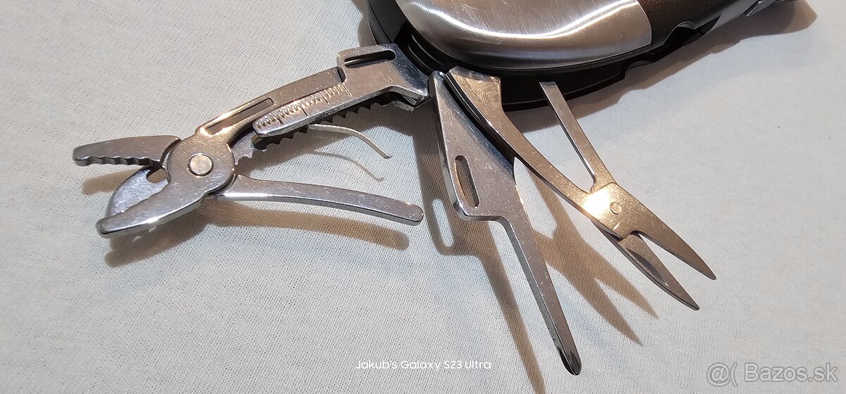 MULTIFUNKČNÁ BATERKA 8V1 BERG - 13