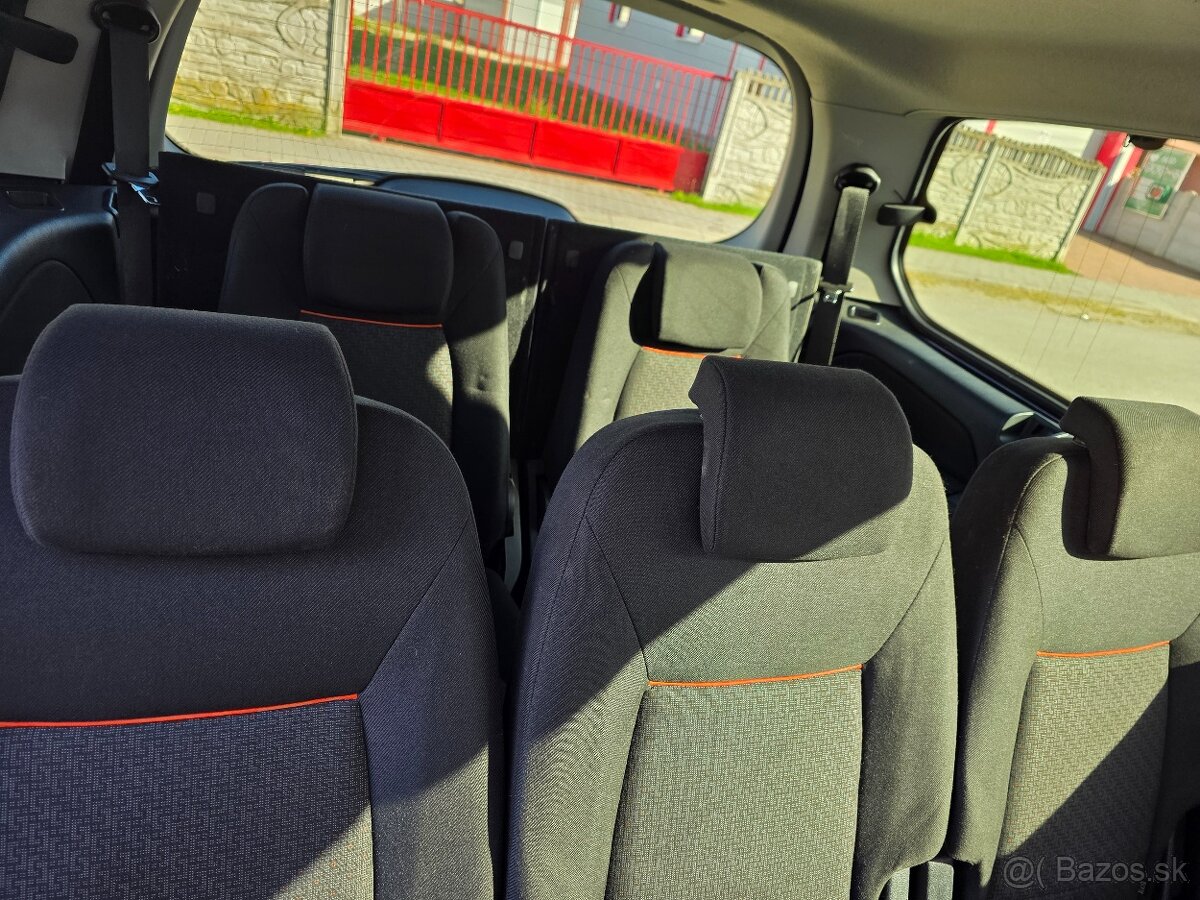Ford Galaxy - 13