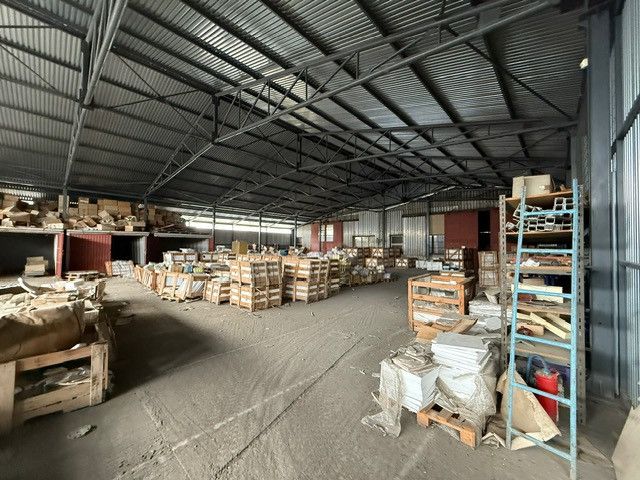 ZNÍŽENÁ CENA Predaj haly na Skladovej ulici v Trnave - Skve - 13