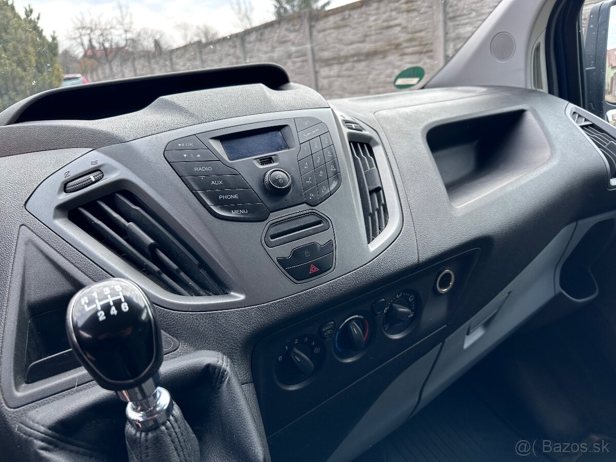 2018 Ford Transit Custom - 13