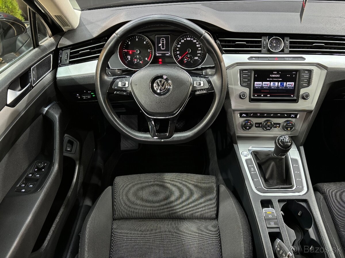 Volkswagen Passat Variant 2.0 TDI BMT Comfortline - 13