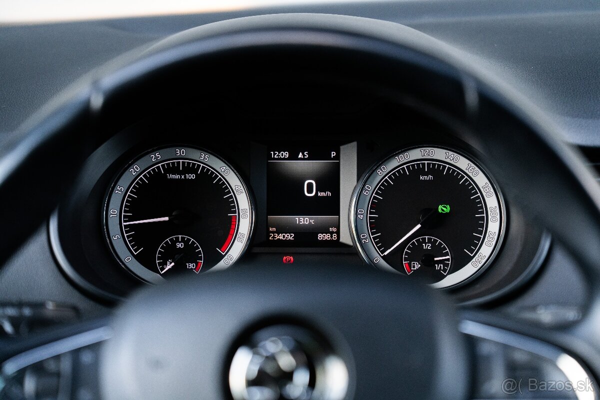 Škoda Octavia combi 2.0TDi 110kw AT6 - 13