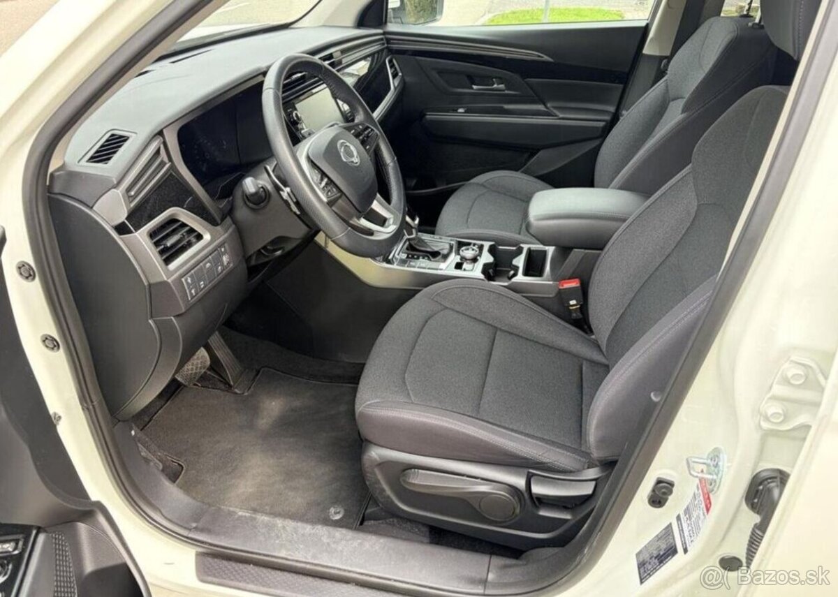 SsangYong Korando 1.5 T-GDI 4x4 A/T STYLE PLUS benzín - 13