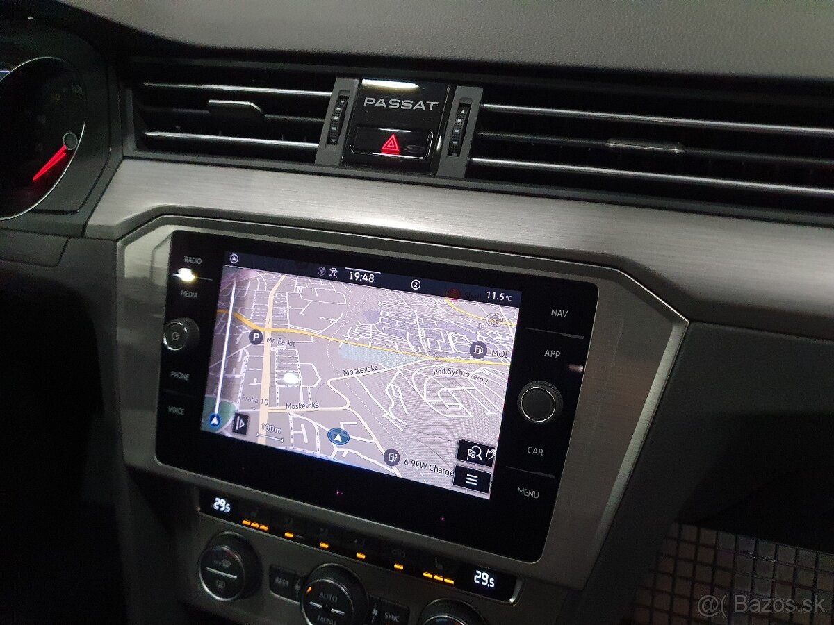 VW Passat B8 Variant 2.0 TDI 110kW DSG - záruka Autodraft - 13