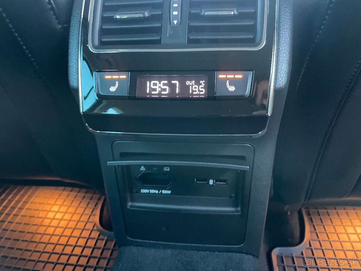 Škoda Superb 3 2018 2.0 TDI STYLE - 13