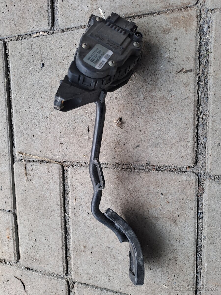 ND Audi A6 C5 2,5tdi - 13