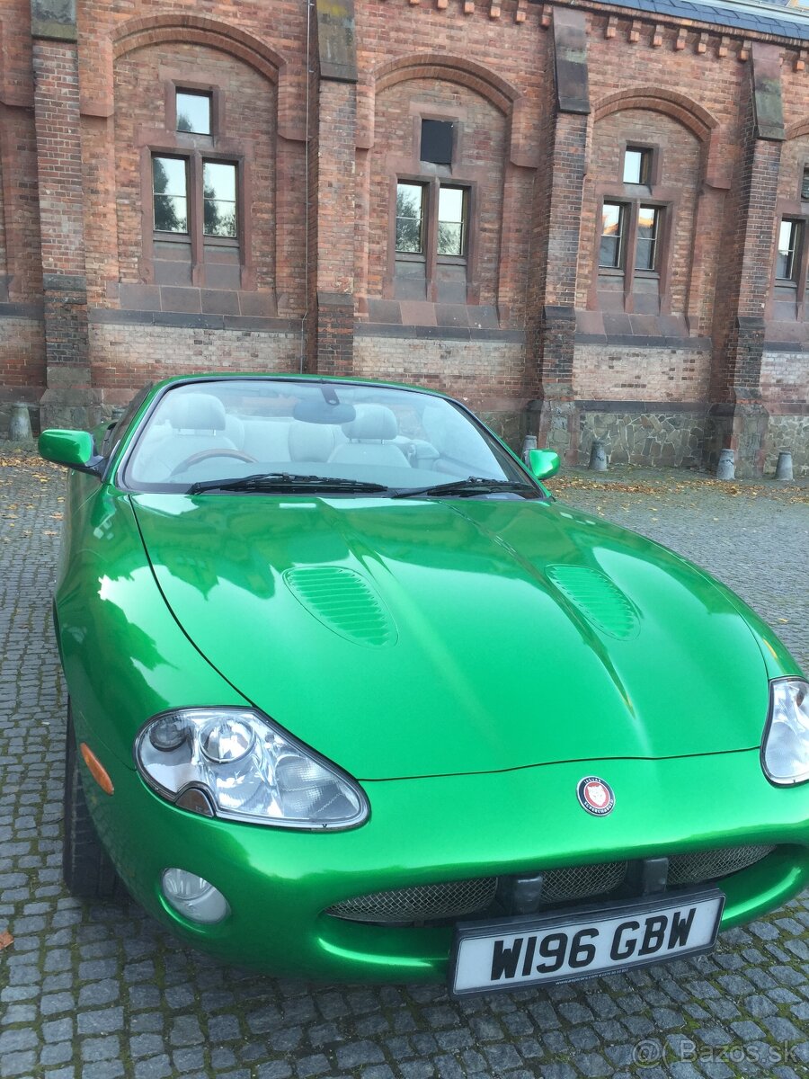 Jaguar XKR - 13