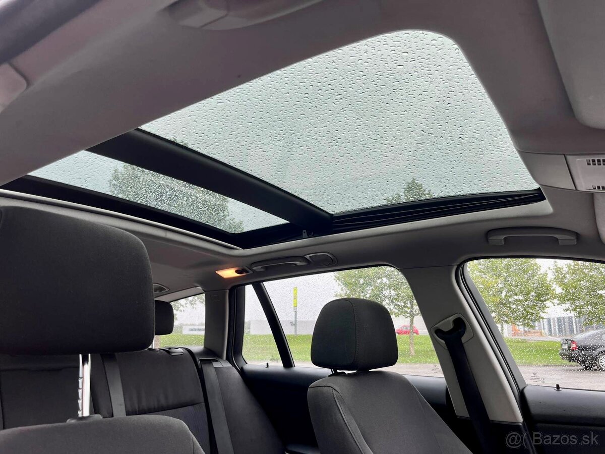 BMW 3 e91 320d automat - 13