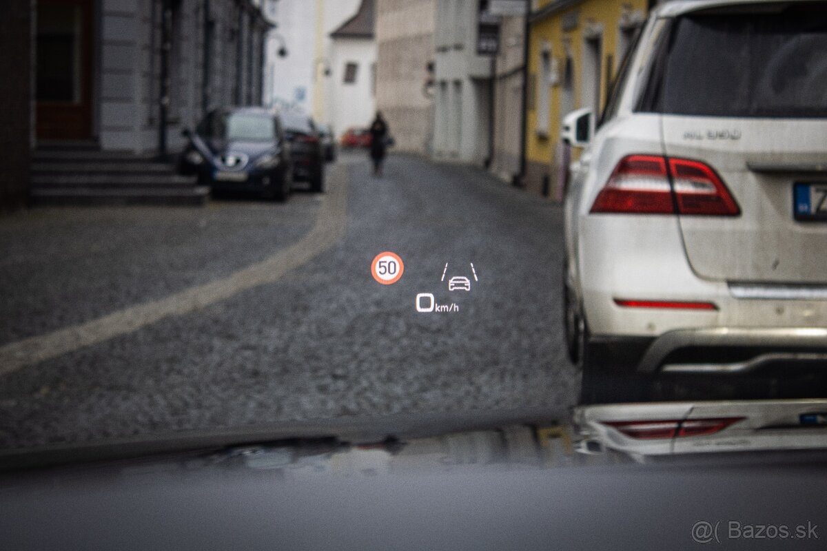 Audi A8 60 TFSI-e V6, masáž, webasto, pano, nelakované - 13