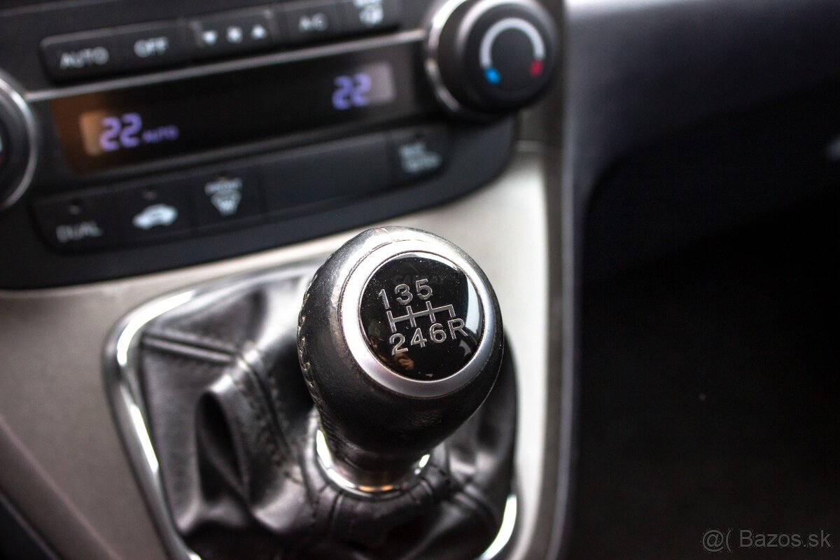 Honda CR-V 2.2 2012 | 1. majiteľ | Slovensko - 13