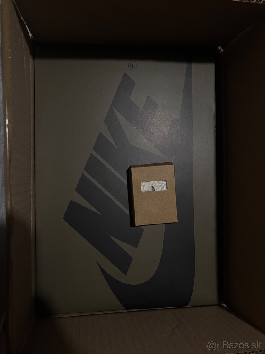 Nike Air Jordan 1 Retro Low Medium Olive - 13