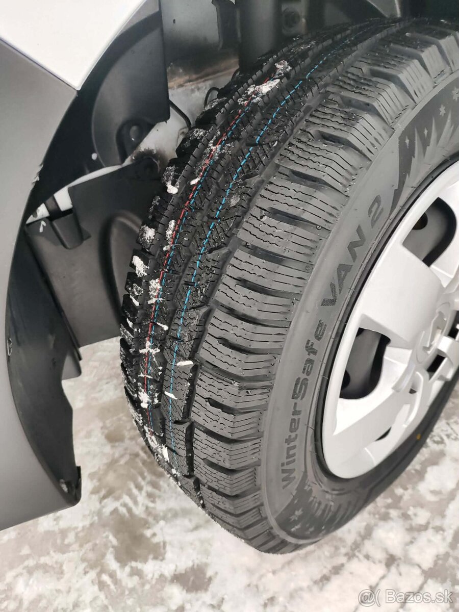 Renault Master 8 paletový 2.3 CDTi čelo plošina 150koni - 13