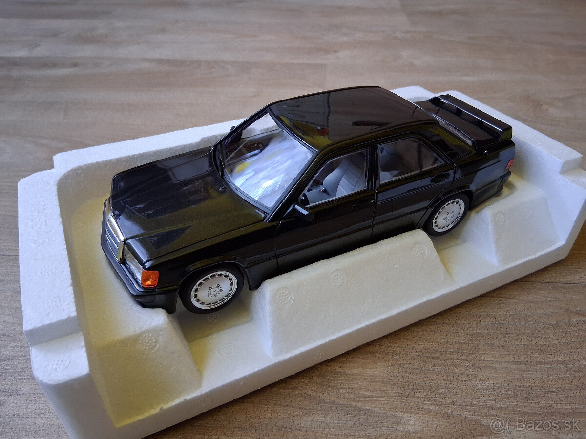 Mercedes-Benz 1:18 - 13