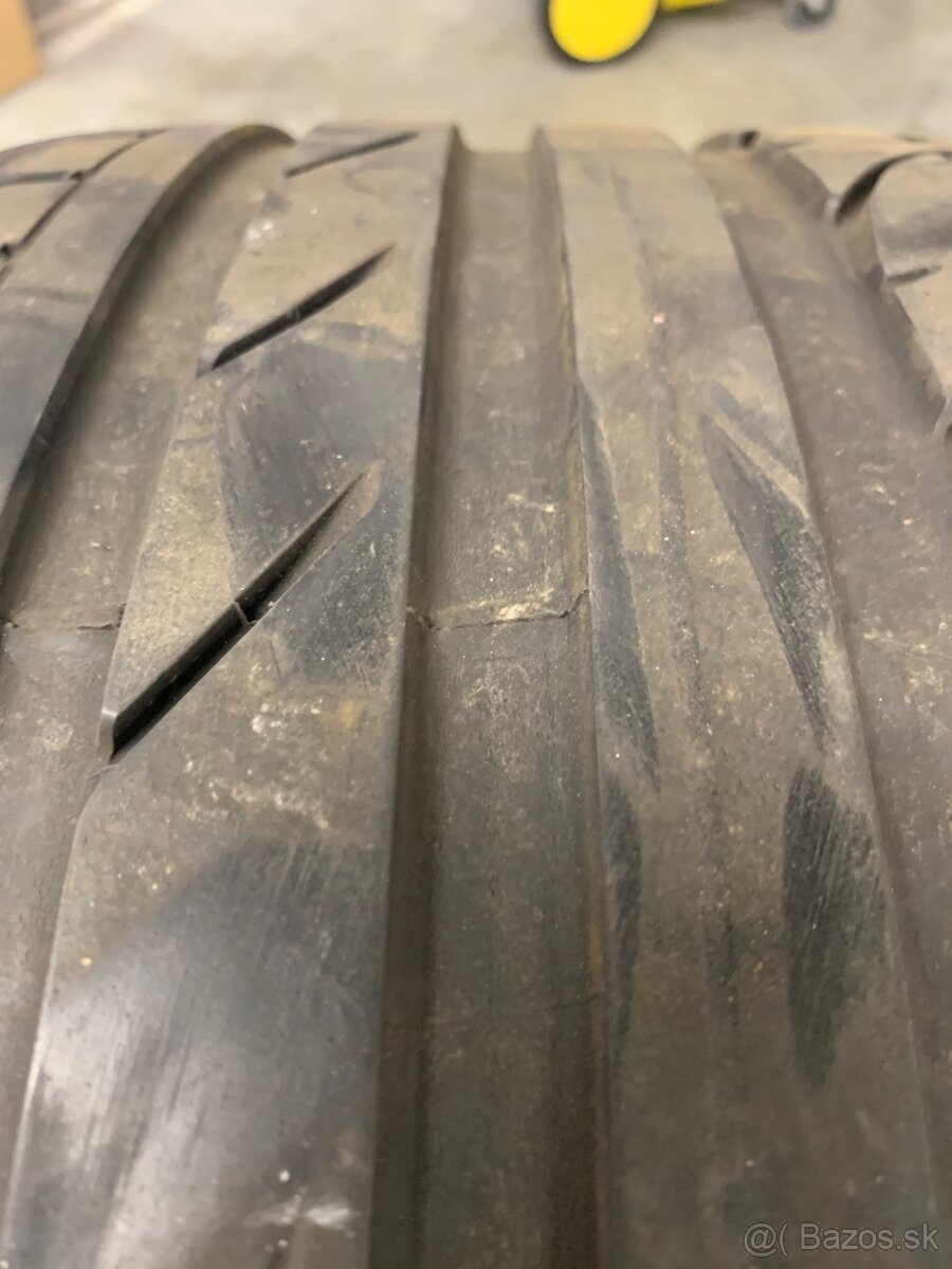 Bridgestone Potenza S001 245/30 R20 - 2 ks - 13