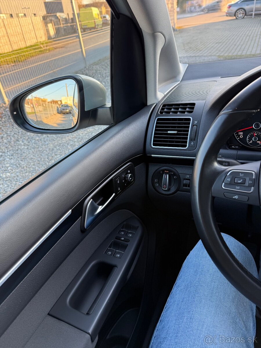 Volkswagen Touran 1.4TSI Highline - 13