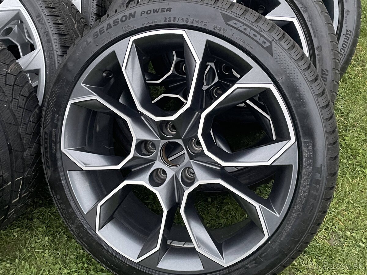 EXTREME orig.skoda 5x112 7,5j x19 ET 51 RS - 13