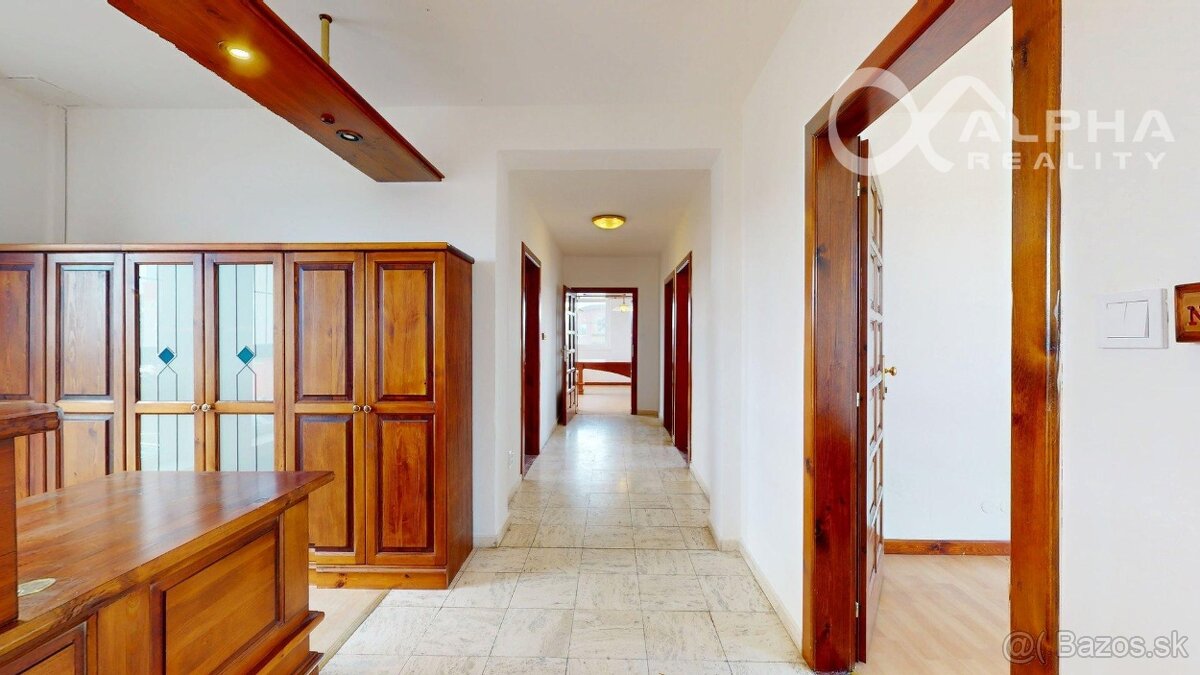 Prenájom: Polyfunkčný priestor 98,9m2, Markušovská cesta,SNV - 13