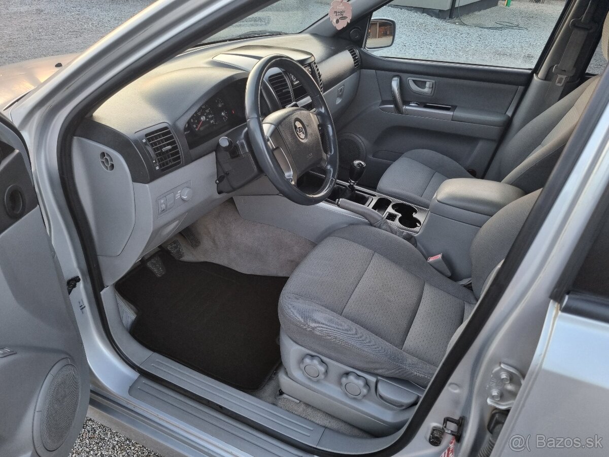 KIA SORENTO 2,5CRDi 4x4 - 13