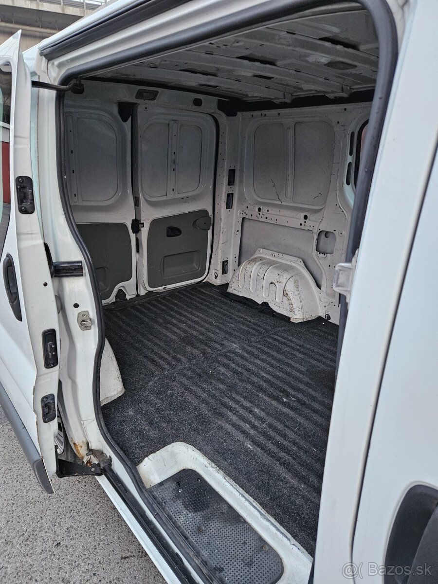 Opel Vivaro 2,0 CDTi, r.v. 2008 - 13