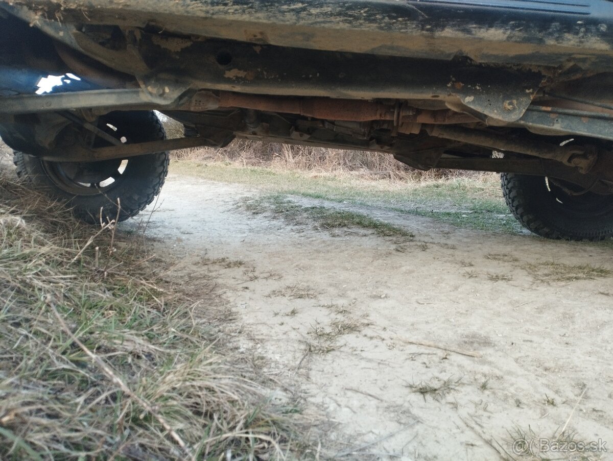 Predám Jimny 1.3 benzín - 13