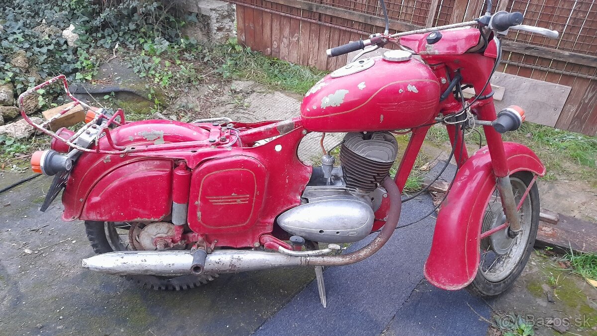 JAWA 250 - 13