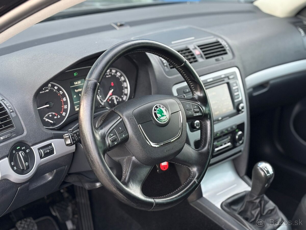 Škoda Octavia Combi 1.9 TDI Elegance 2009 268000 - 13