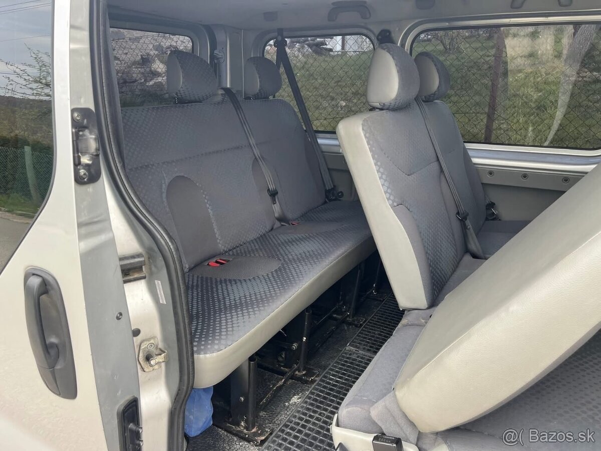 Prenajmem 9 vozidlo Renault Trafic - 13