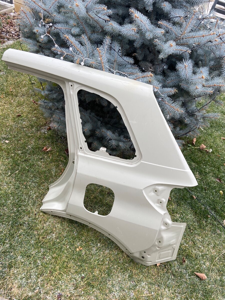 Suzuki Vitara 2019- - 13