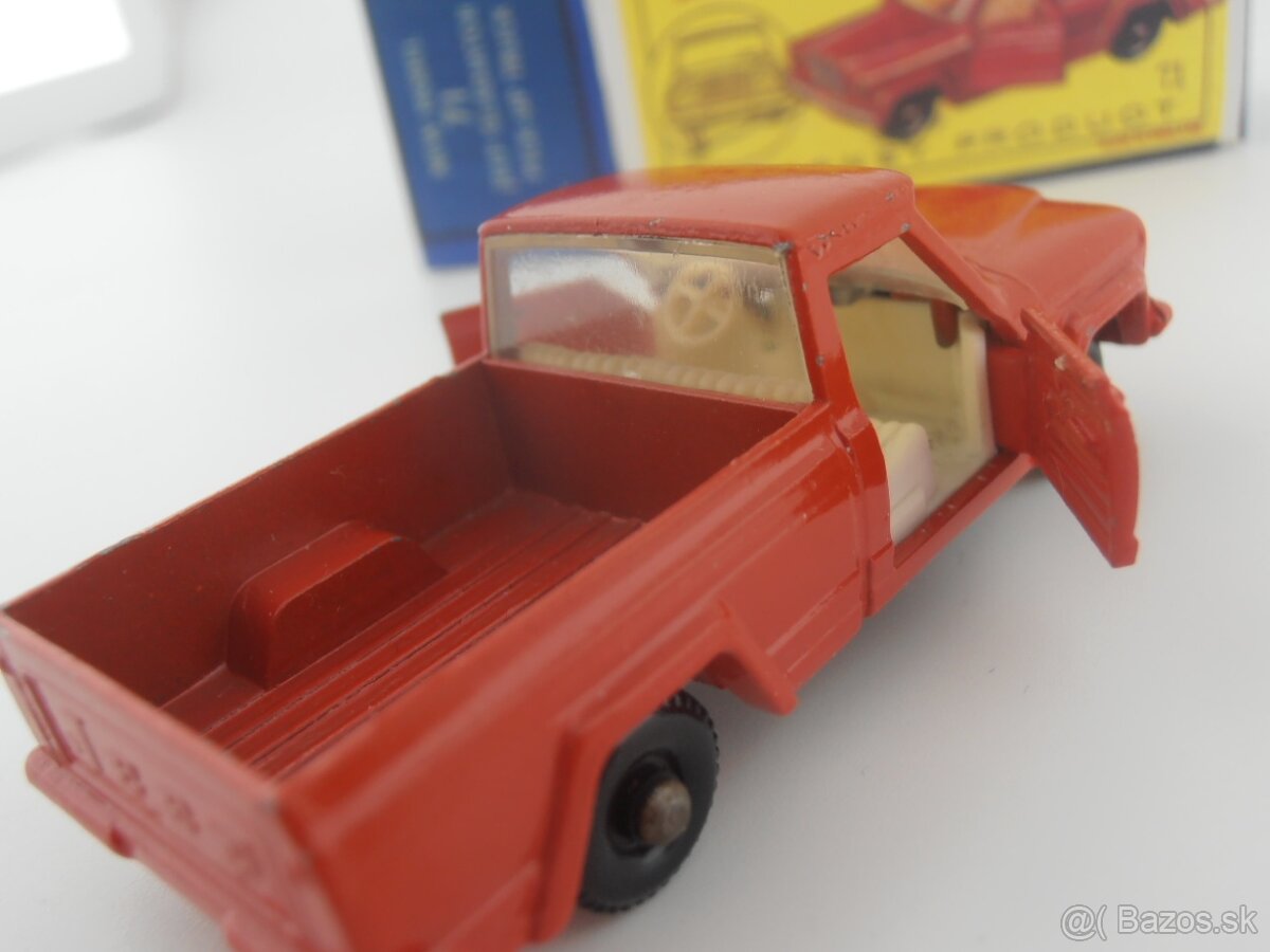 Jeep Gladiator, Alvis Stalwart, Claas Combine - 13