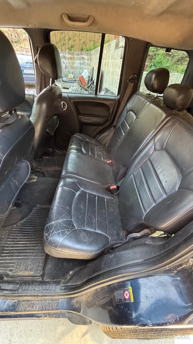 Jeep Cherokee 2.5 CRD - 13