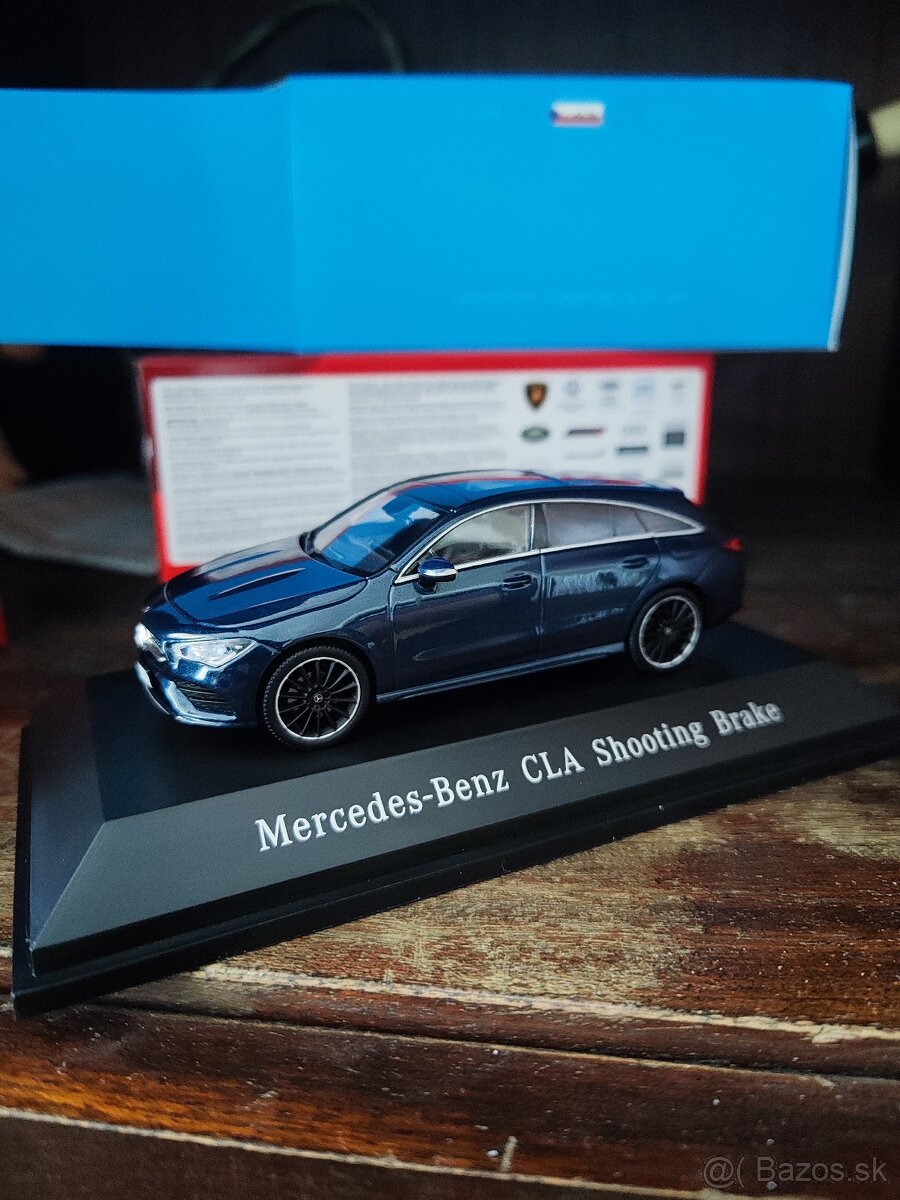 Mercedes Benz 1:43 časť 2 - 13