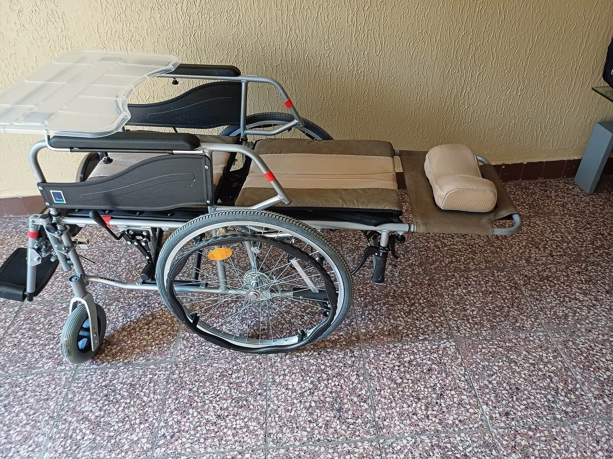 Predám polohovací invalidný vozík - 13