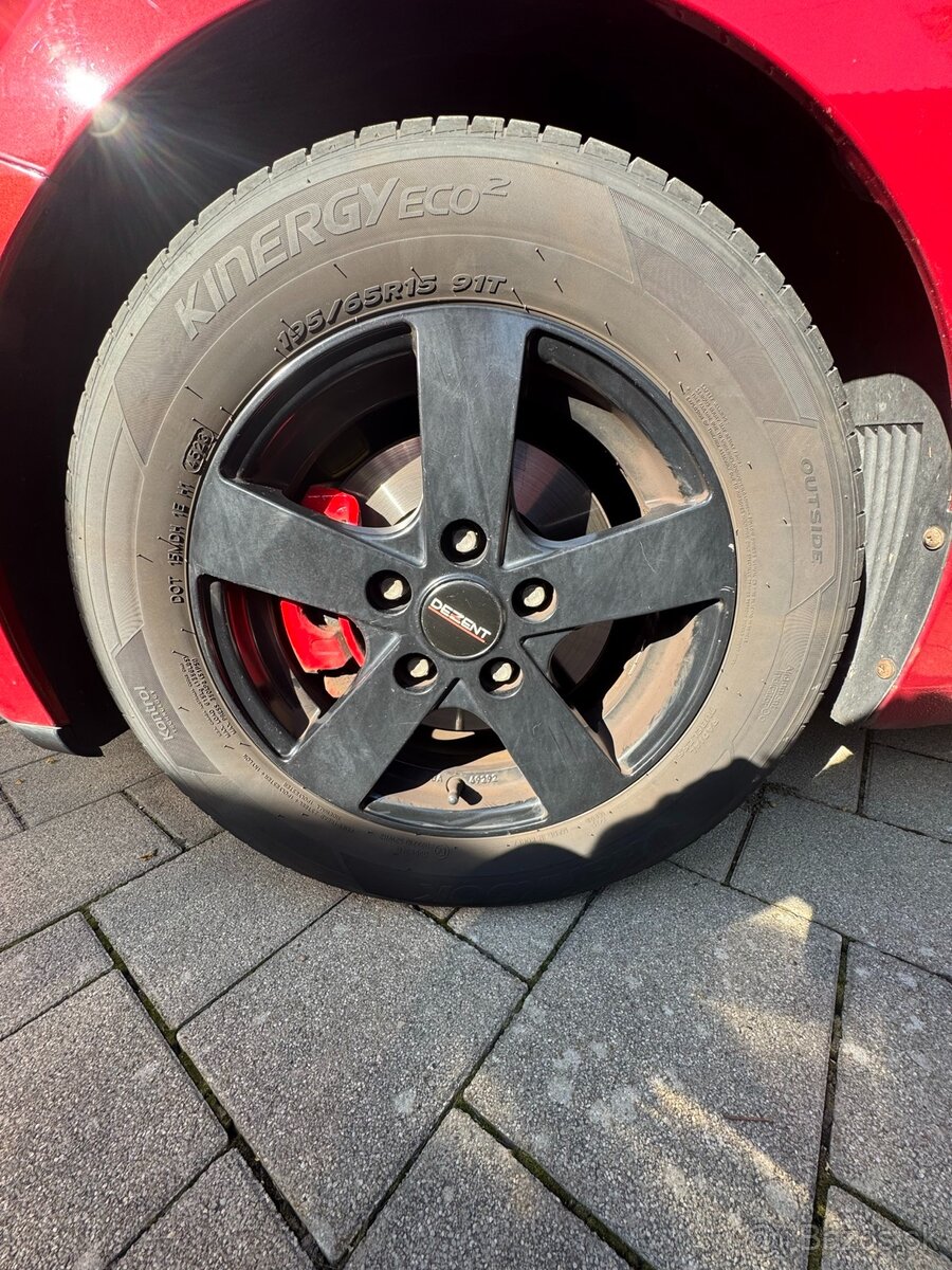 Kia Ceed SW 1.6 CRDi 2013, Manuál - 13